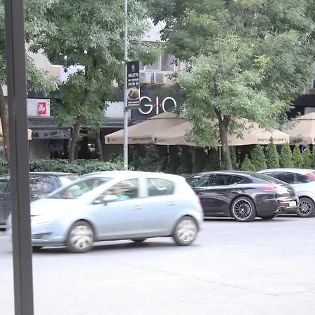 Alba Iulia Square Premium 1 Bucharest