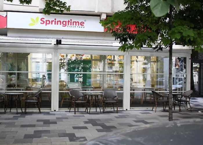 Alba Iulia Square Premium 1 *